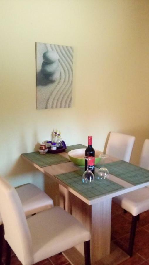 Raj Muraj Ferienappartement Kornić Esterno foto