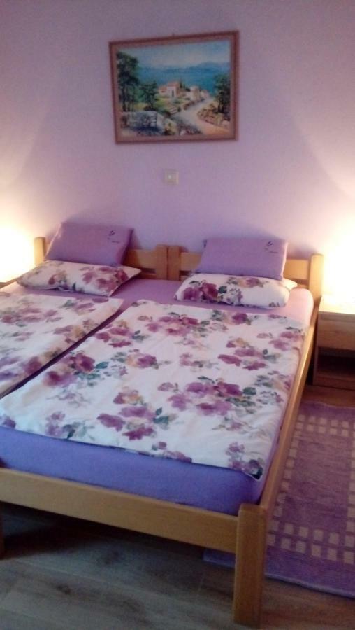 Raj Muraj Ferienappartement Kornić Esterno foto