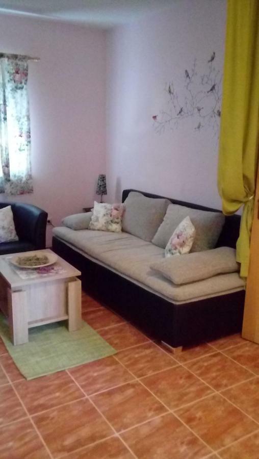 Raj Muraj Ferienappartement Kornić Esterno foto