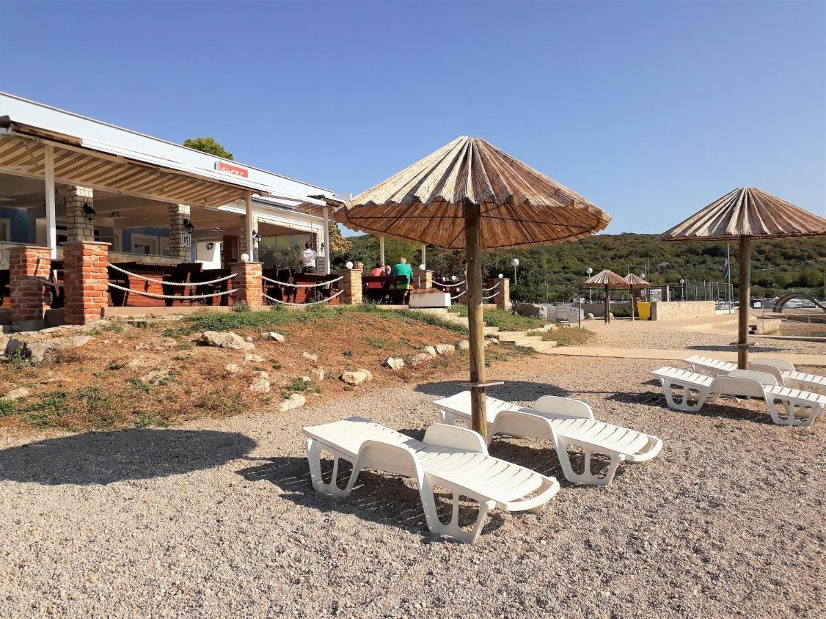 Raj Muraj Ferienappartement Kornić Esterno foto