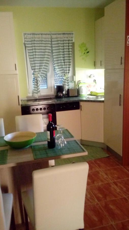 Raj Muraj Ferienappartement Kornić Esterno foto